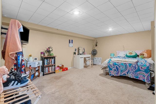 1295 HICKORY HILL DRIVE, Green Bay, WI 54304