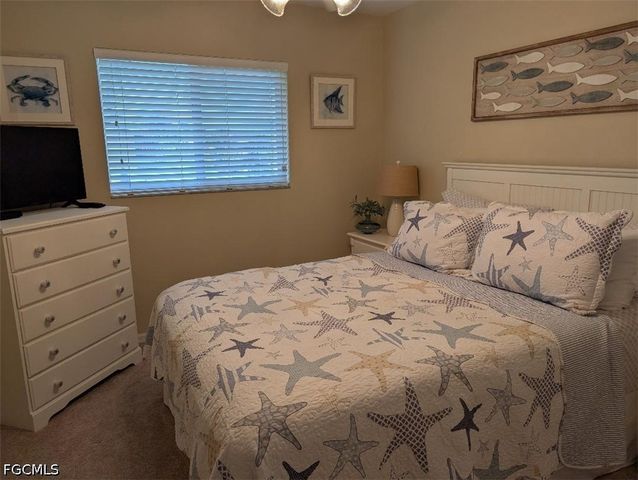 5008 SW 9th PL, Cape Coral, FL 33914
