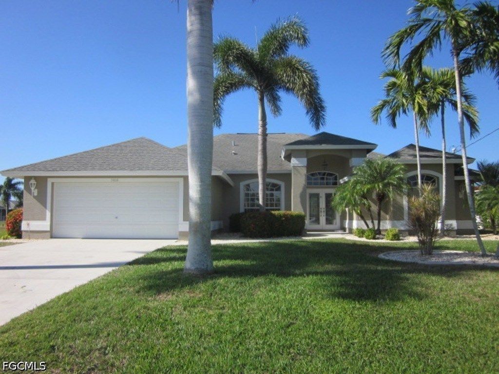 5008 SW 9th PL, Cape Coral, FL 33914