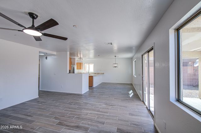 24032 W ANTELOPE Trail, Buckeye, AZ 85326