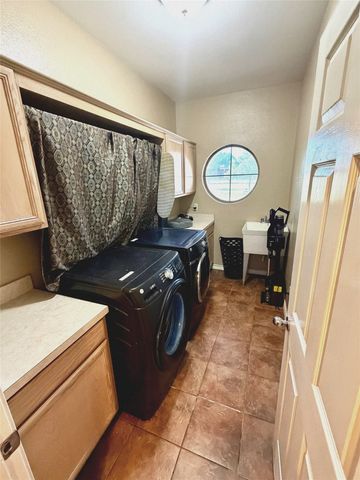 3220 Skinner Road, Midlothian, TX 76065
