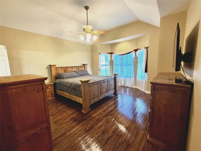 3220 Skinner Road, Midlothian, TX 76065