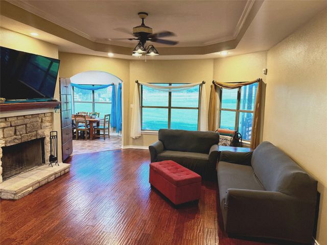 3220 Skinner Road, Midlothian, TX 76065