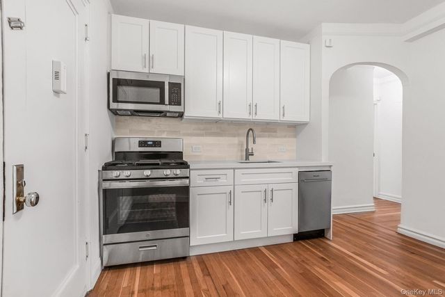 41-15 45th Street 6-N, Sunnyside, NY 11104