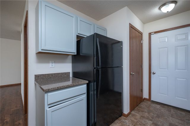 1027 Acacia Dr NE, Cedar Rapids, IA 52402