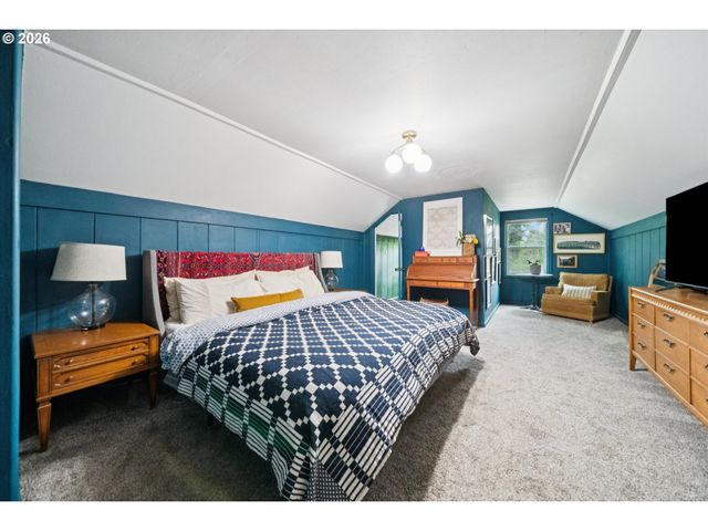 2453 MARYLHURST Dr, West Linn, OR 97068