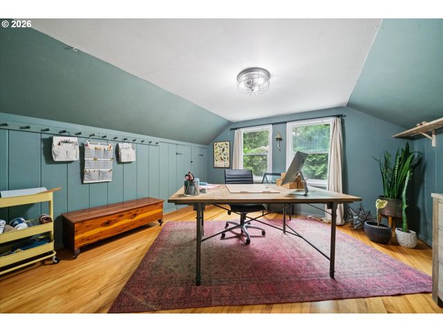 2453 MARYLHURST Dr, West Linn, OR 97068
