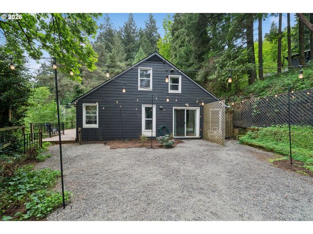 2453 MARYLHURST Dr, West Linn, OR 97068