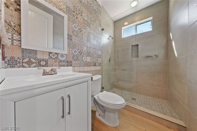 1242 Calcione Drive, Henderson, NV 89011