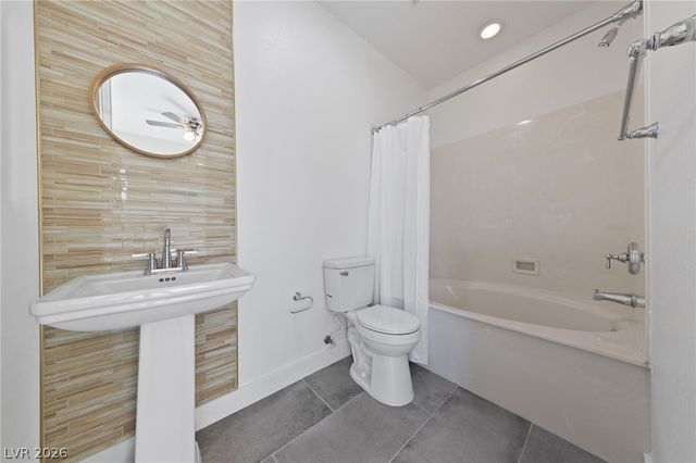 1242 Calcione Drive, Henderson, NV 89011