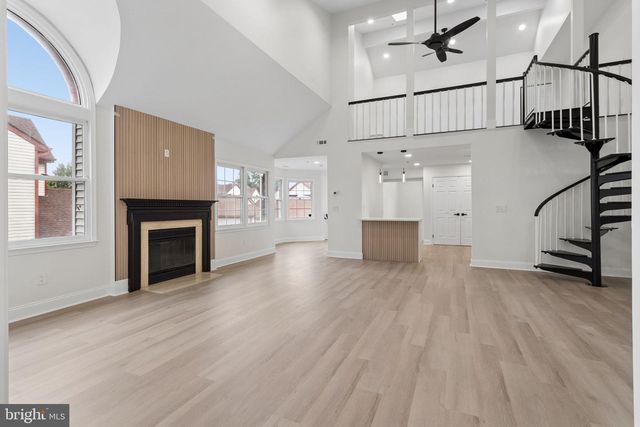 736 CHANTICLEER DR, Cherry Hill, NJ 08003