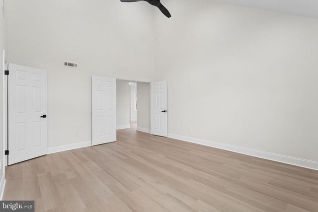 736 CHANTICLEER DR, Cherry Hill, NJ 08003