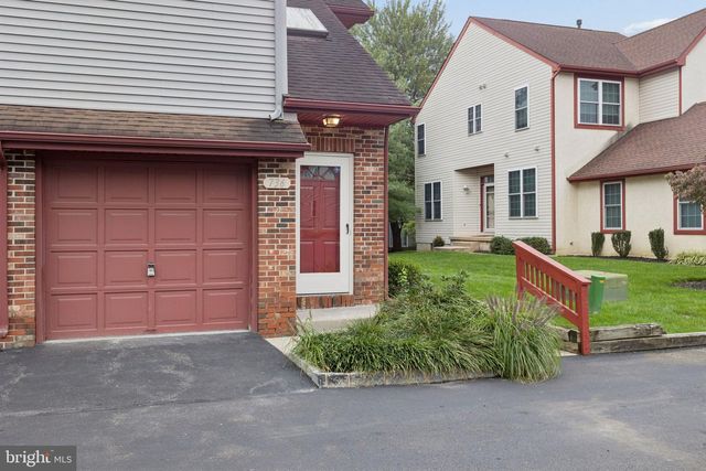 736 CHANTICLEER DR, Cherry Hill, NJ 08003