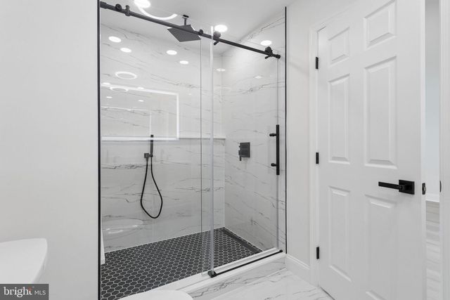 736 CHANTICLEER DR, Cherry Hill, NJ 08003