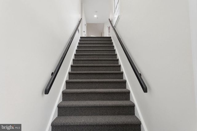 736 CHANTICLEER DR, Cherry Hill, NJ 08003