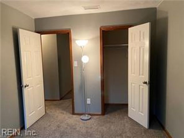 5405 Scholarship DR, Virginia Beach, VA 23462