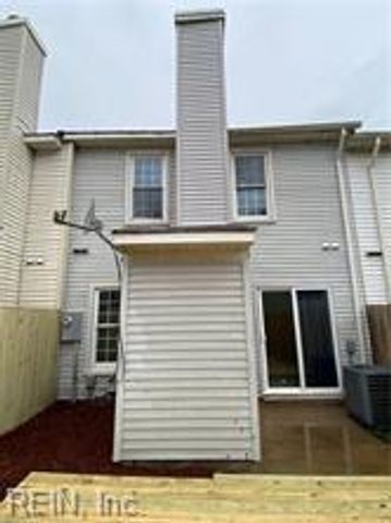 5405 Scholarship DR, Virginia Beach, VA 23462