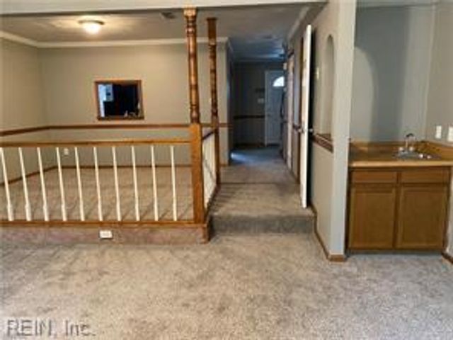 5405 Scholarship DR, Virginia Beach, VA 23462