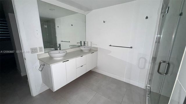 740 NE 199th Street 102G, Miami, FL 33179