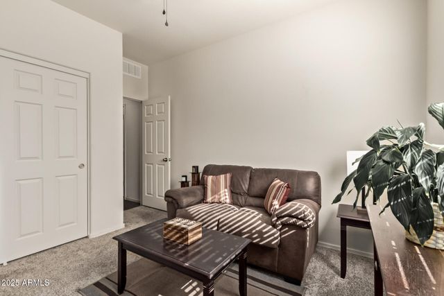 43699 W BUCKHORN Trail, Maricopa, AZ 85138
