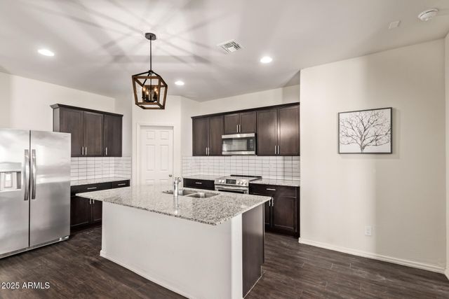 43699 W BUCKHORN Trail, Maricopa, AZ 85138