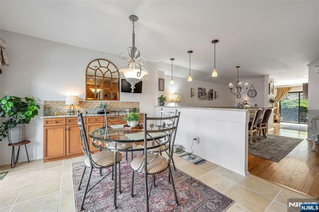 1253 Stephanie Drive, North Caldwell, NJ 07006