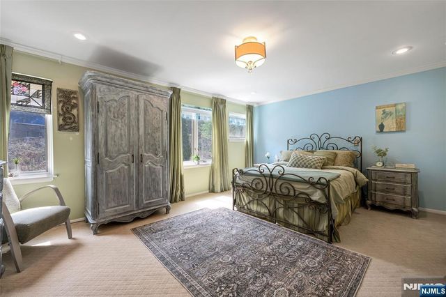 1253 Stephanie Drive, North Caldwell, NJ 07006