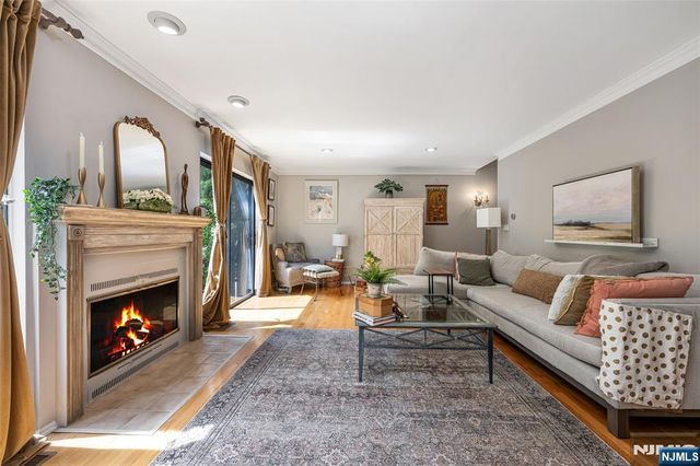 1253 Stephanie Drive, North Caldwell, NJ 07006