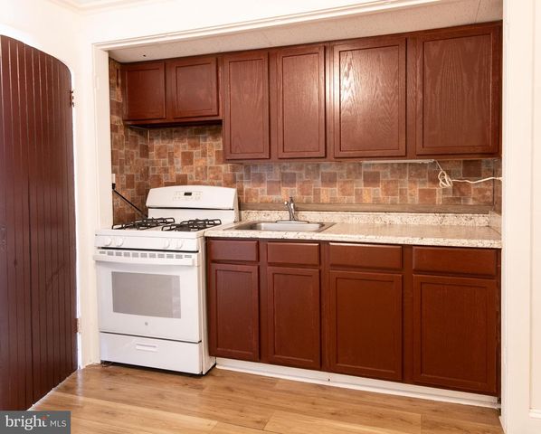 309 HAMPDEN RD, Upper Darby, PA 19082