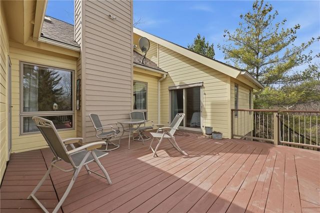 7815 N Adrian Avenue, Kansas City, MO 64151