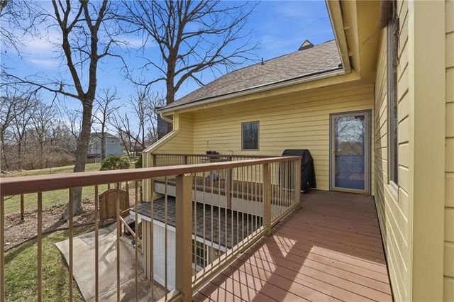 7815 N Adrian Avenue, Kansas City, MO 64151