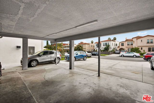 8843 Alcott Street, Los Angeles, CA 90035