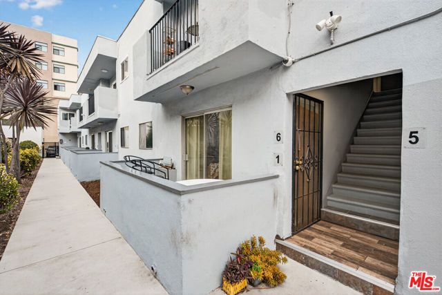 8843 Alcott Street, Los Angeles, CA 90035