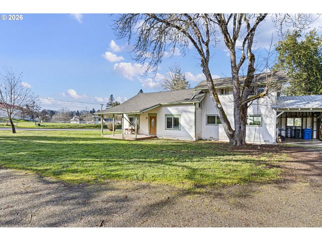 116 Ne 8TH St, Oakland, OR 97462