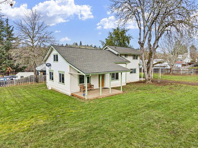 116 Ne 8TH St, Oakland, OR 97462