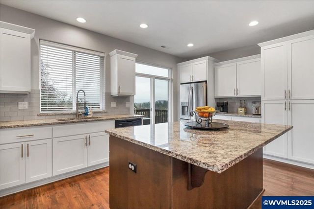 2383 Cherry Blossom Dr, Salem, OR 97304