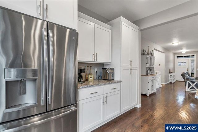 2383 Cherry Blossom Dr, Salem, OR 97304