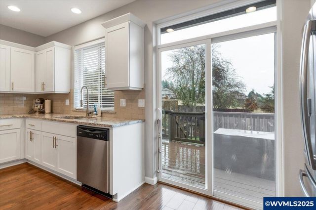 2383 Cherry Blossom Dr, Salem, OR 97304