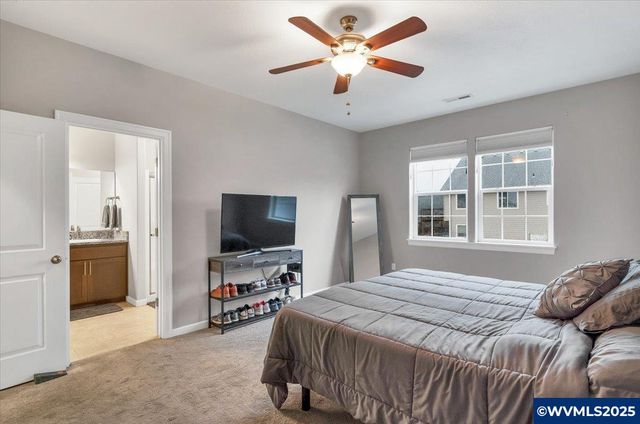 2383 Cherry Blossom Dr, Salem, OR 97304