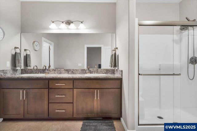 2383 Cherry Blossom Dr, Salem, OR 97304