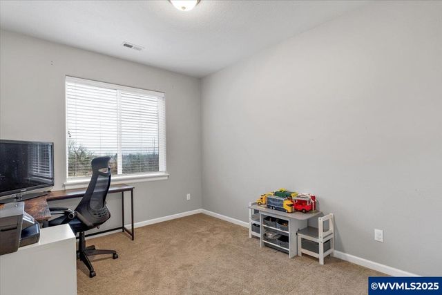 2383 Cherry Blossom Dr, Salem, OR 97304