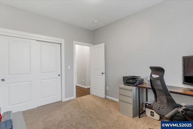 2383 Cherry Blossom Dr, Salem, OR 97304