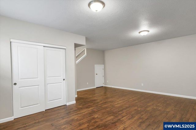 2383 Cherry Blossom Dr, Salem, OR 97304