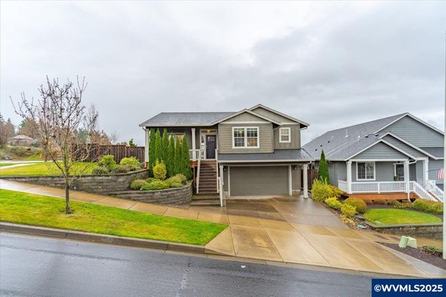 2383 Cherry Blossom Dr, Salem, OR 97304