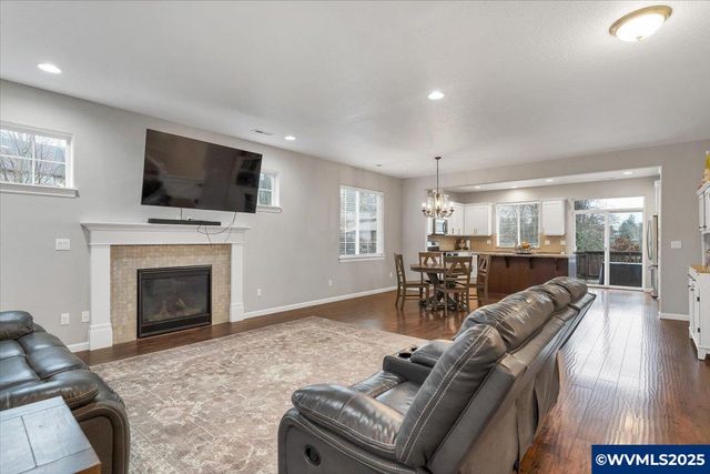 2383 Cherry Blossom Dr, Salem, OR 97304