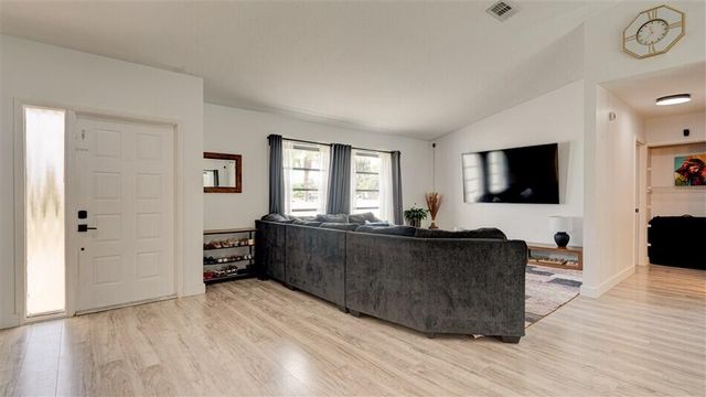 21732 Little Bear Way, Boca Raton, FL 33428