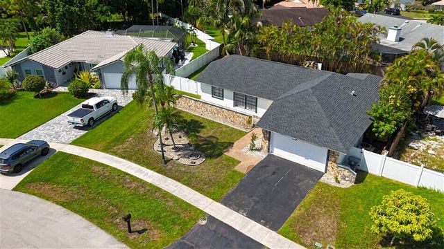 21732 Little Bear Way, Boca Raton, FL 33428