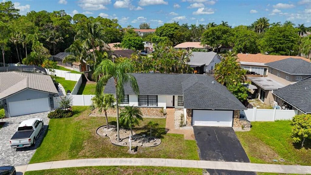 21732 Little Bear Way, Boca Raton, FL 33428