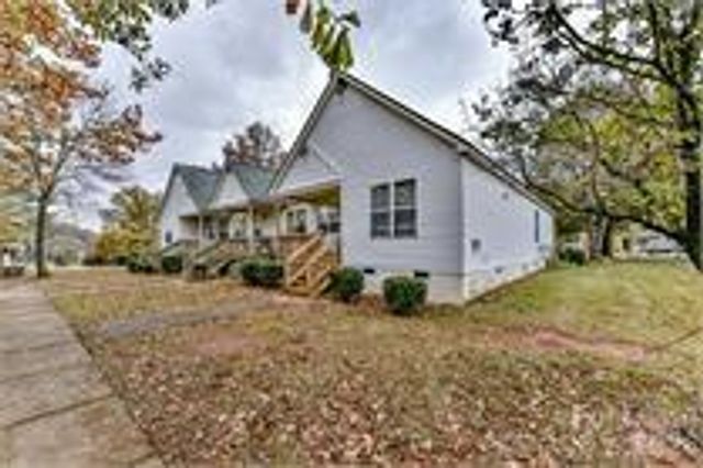 242 Hoskins Mill Lane D, Charlotte, NC 28208