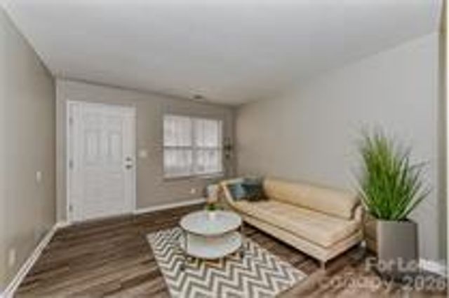 242 Hoskins Mill Lane D, Charlotte, NC 28208